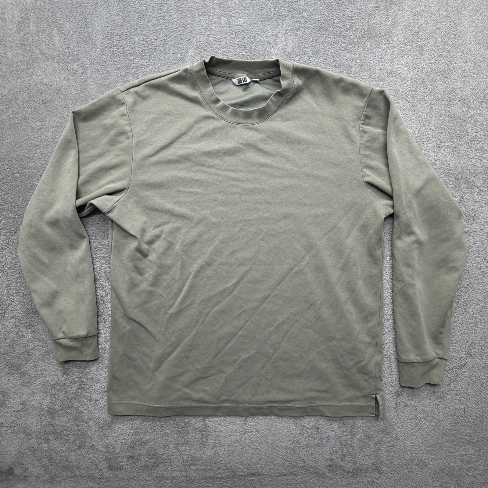 Uniqlo U Shirt Mens Large Green AIRism Long Sleeve Crewneck Casual Basic Tee