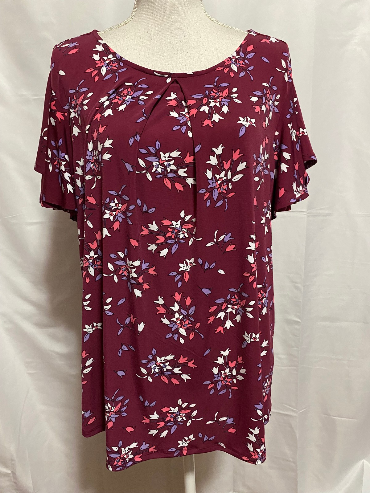 Liz Claiborne NWT Cherry Floral Bell Sleeve Top Size 1X