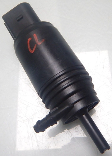 BMW 1 / F20 / WASCHWASSERPUMPE WISCHWASSER PUMPE / 7345885 (CL109)