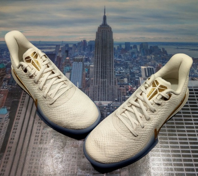 Size 7 - Nike Mamba Focus Metallic Gold 2019 for sale online | eBay