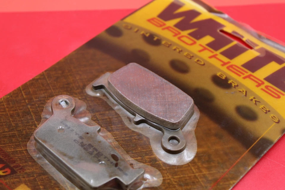 2000 本田 Xr650r 白色兄弟烧结后刹车片 — 第 4/4 张图片