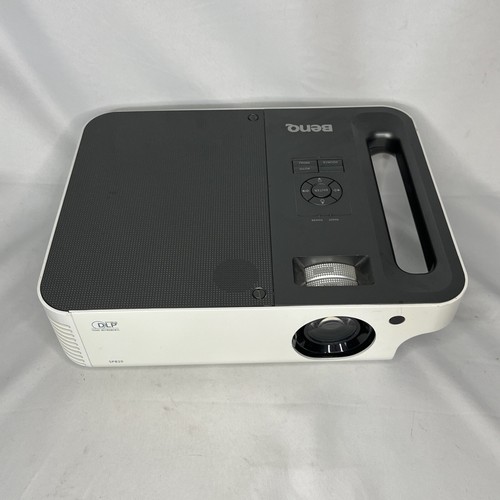 BENQ SP820 PROJECTOR Power Issue For Parts Or Repair. Good Bulb - 第 3/9 張圖片