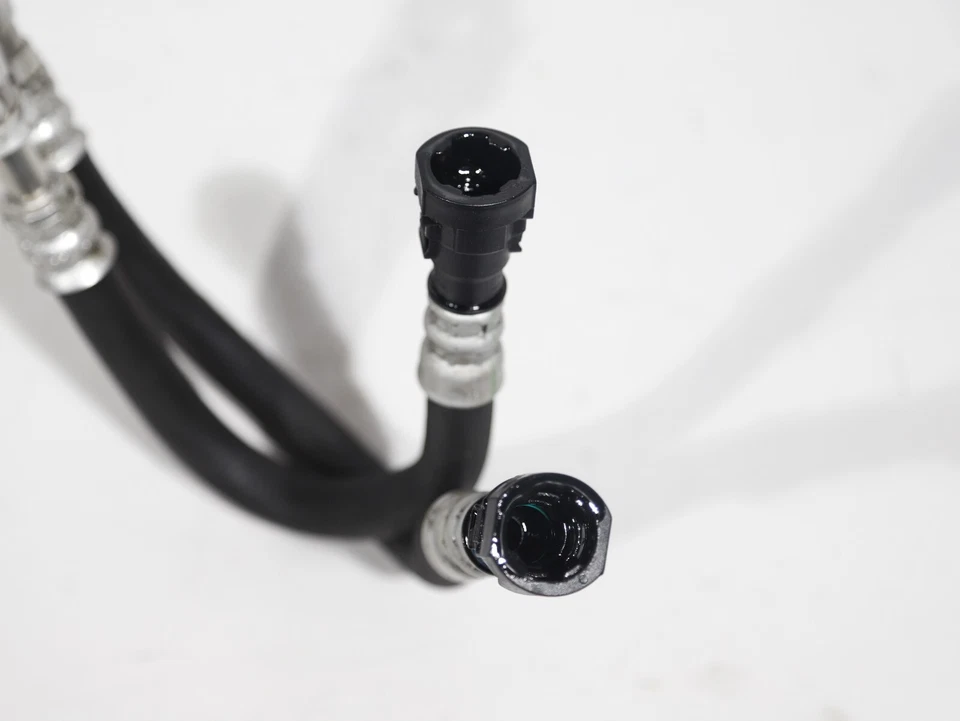 Kit de línea de manguera de enfriador de aceite de transmisión OEM Porsche Macan 2015-2018 usado Foto 3 de 4