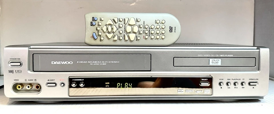 Daewoo SD‑8800P HDMI VHS Video/DVD/VCR Player Cassette Recorder – Premium Bundle - Image 3 of 4