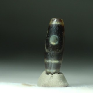 Tibetan Old Dzi Agate Bead "2Eyed" Amulet Pendant from Tibet 42934