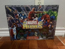 Marvel Heroes Chess Set 2003 NIB with Plastic Wrap! Complete New Set!