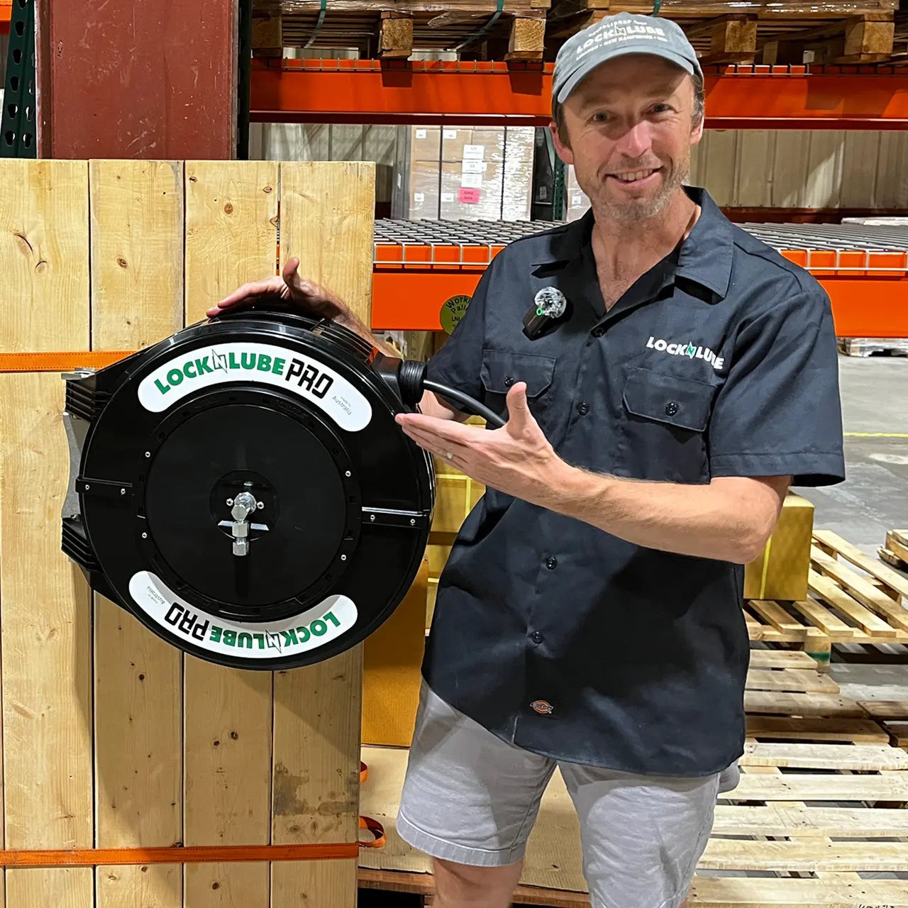 LockNLube PRO Retractable Grease Hose Reel