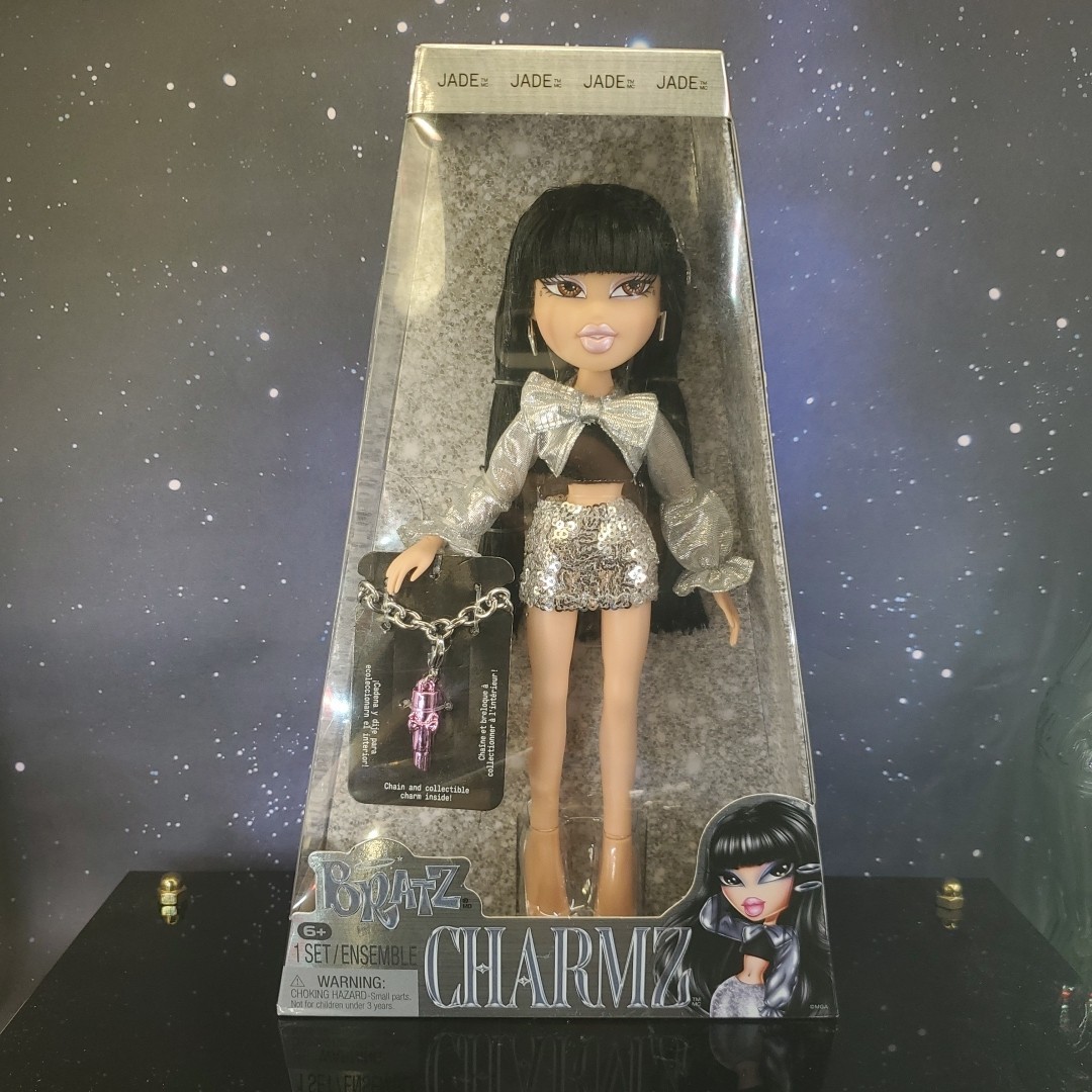 Bratz Charmz Jade 10” Fashion Doll 2026 7pc MGA 035051599357 New