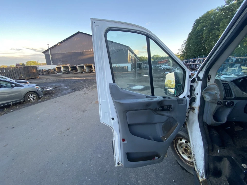 (SOLO PICKUP LOCAL) 15 16 17 18 19 20 21 22 23 FORD TRANSIT 150 puerta delantera izquierda Foto 4 de 4