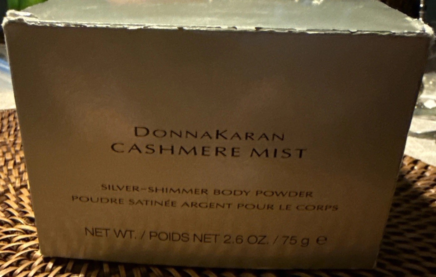 Donna Karan Cashmere Mist Silver Shimmer Body Powder - 75g/2.6oz