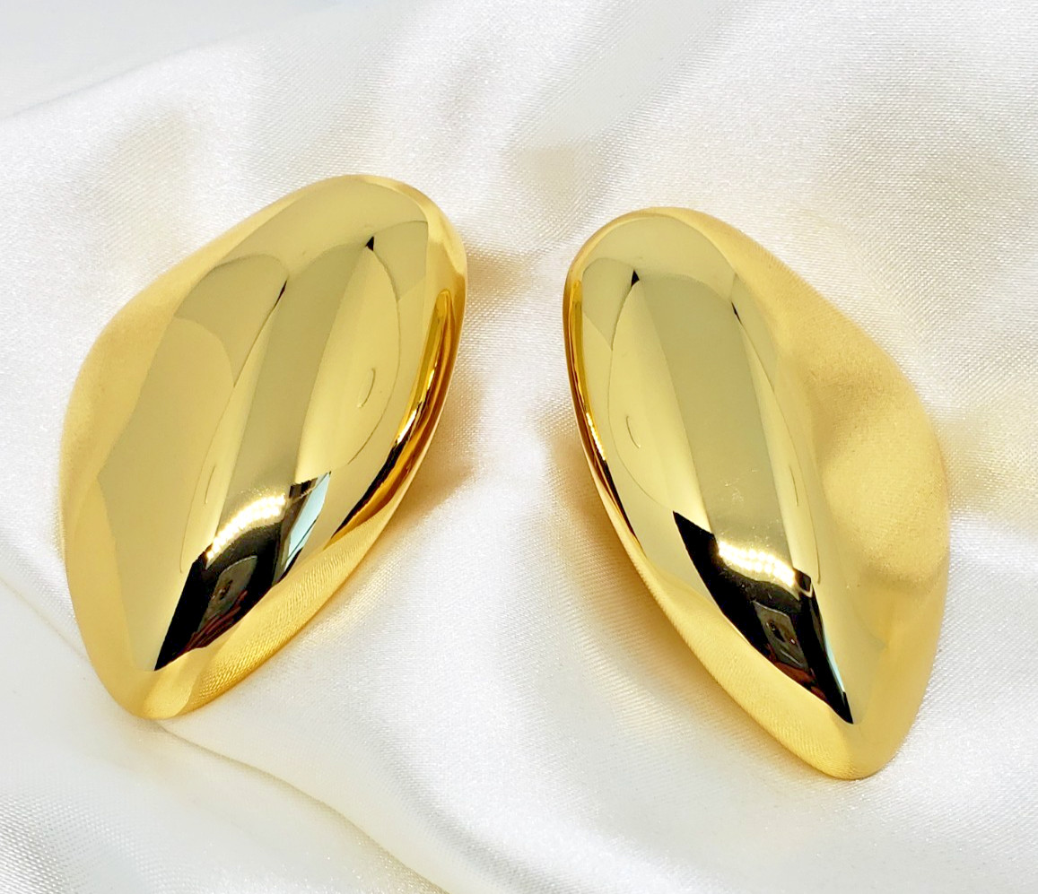 MICHAEL KORS Gold Tone Clip-On Teardrop Earrings Women's Fashion Jewelry 