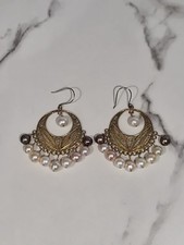 Orecchini pendenti Yvone Christa fatti a mano argento sterling vermeil perle filigrana