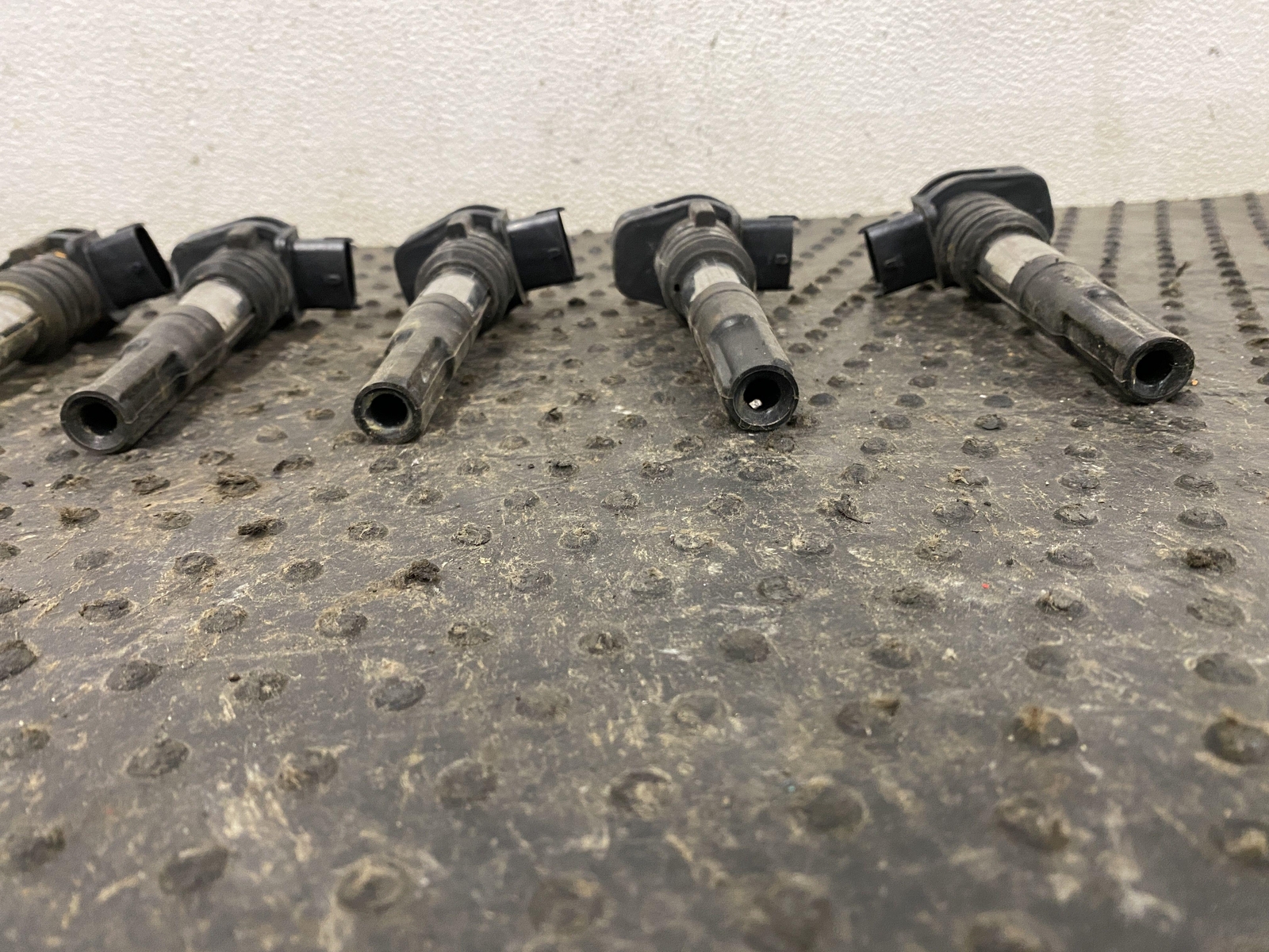 2011 MASERATI GRANTURISMO SET OF 8 COIL OVER PLUGS
