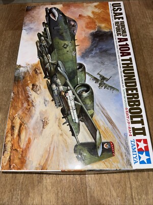 Tamiya 1/48 SCALE FAIRCHILD REPUBLICA-10A THUNDER Model Kit New