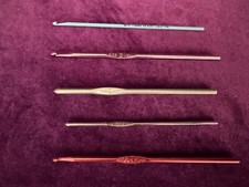 4 Vintage Boye Aluminum Pastel Crochet Hooks 2 G, H,  14  Plastic D