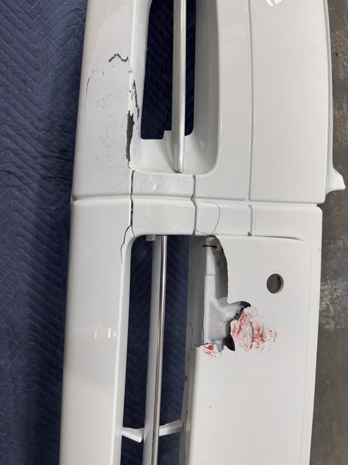 2014 Rolls Royce Phantom Drop head Front Bumper Oem Damage