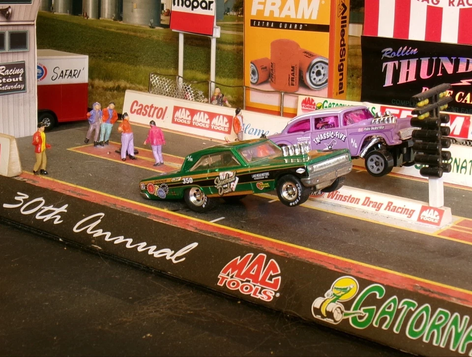 HOT WHEELS DRAG STRIP DEMONS STACKED DECK 1965 HEMI DODGE CORONET A/FX - Image 2 of 4