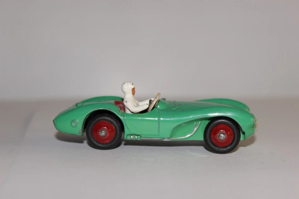 1956-59 Dinky 110 Aston Martin DB3 Sports - Image 3 of 4