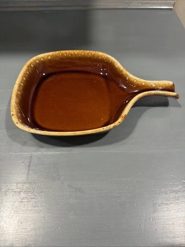 VINTAGE HULL OVEN PROOF BROWN DRIP POTTERY HANDLED 8" SKILLET