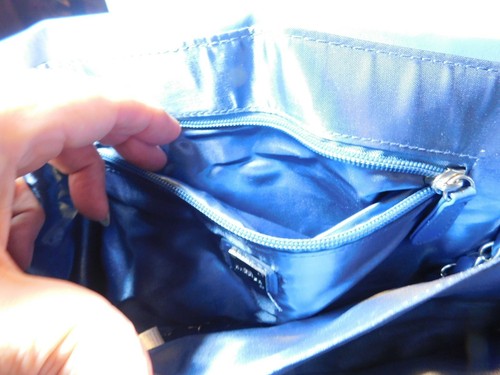 Carpisa~Borsa a tracolla blu grande stile busta vintage tracolla catena - Foto 8 di 12