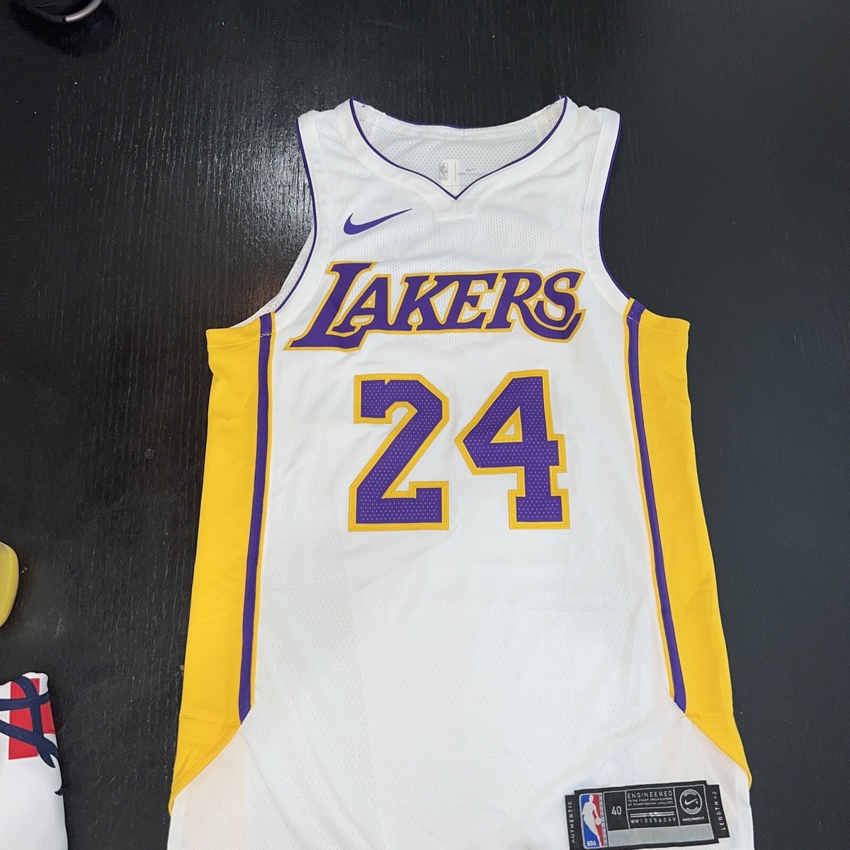 Nike Men Los Angeles Lakers Kobe Bryant 24 Jersey AQ2106-100 | eBay