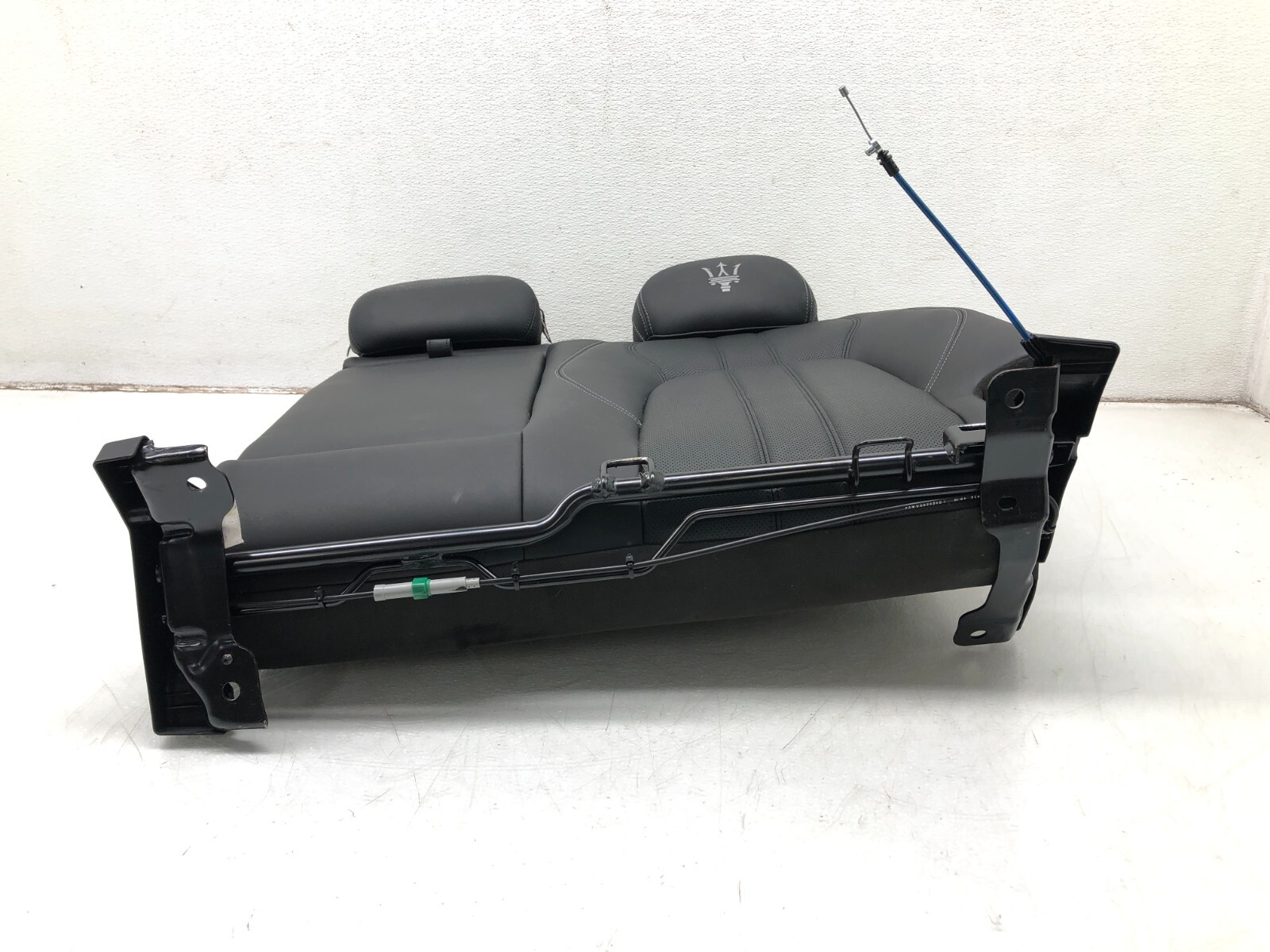 2017-2022 MASERATI LEVANTE S LEFT DRIVER REAR SPLIT SEAT BACKREST W/ARMREST OEM.