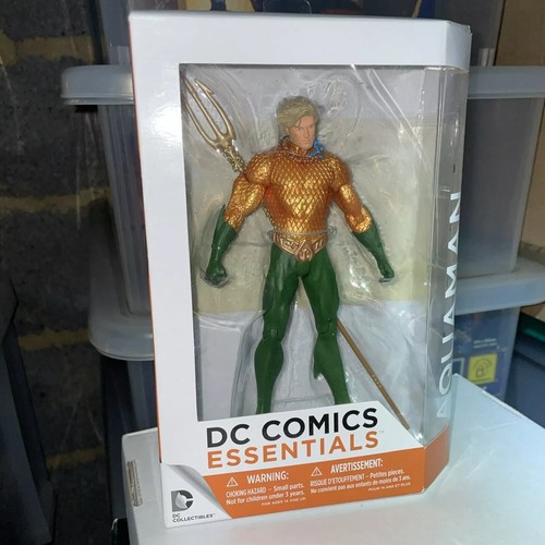 DC Comics Essentials Aquaman DC Collectibles 6 inch Action Figure new sealed - Picture 2 of 2