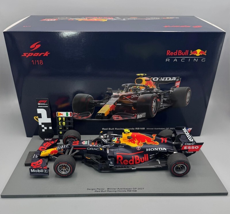Foto 1 di 17