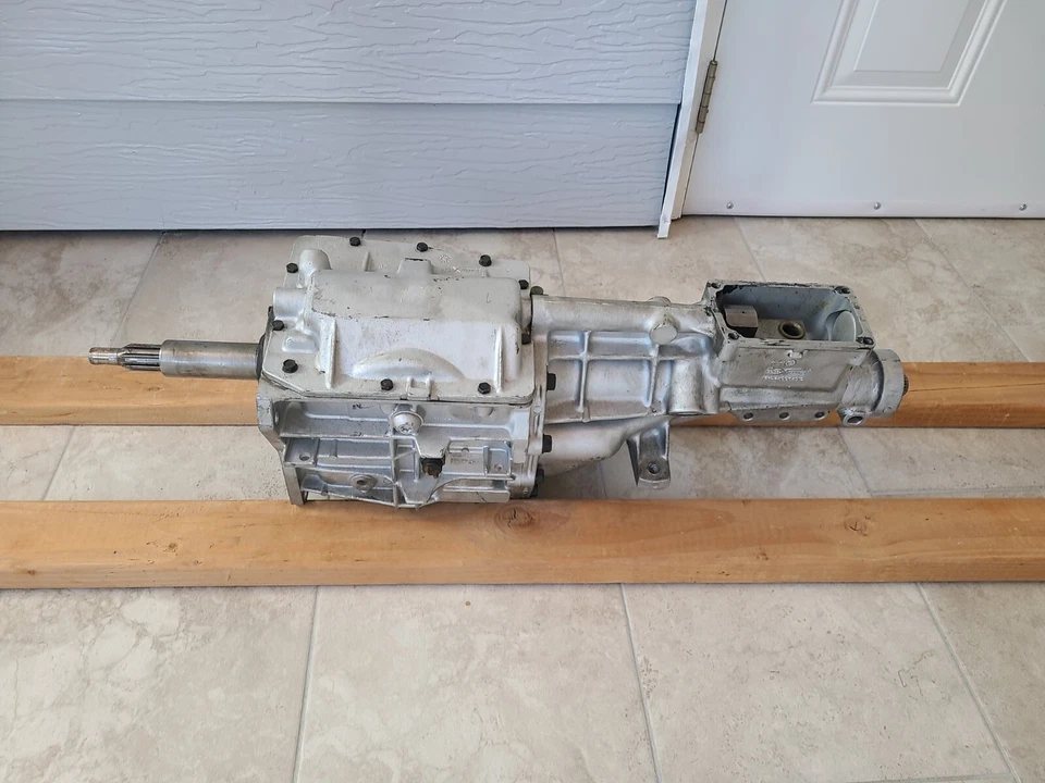 Borg Warner Transmission 13-52-065-908, 13-52-066-919... etc, AS IS UNTESTED!! Foto 3 de 4