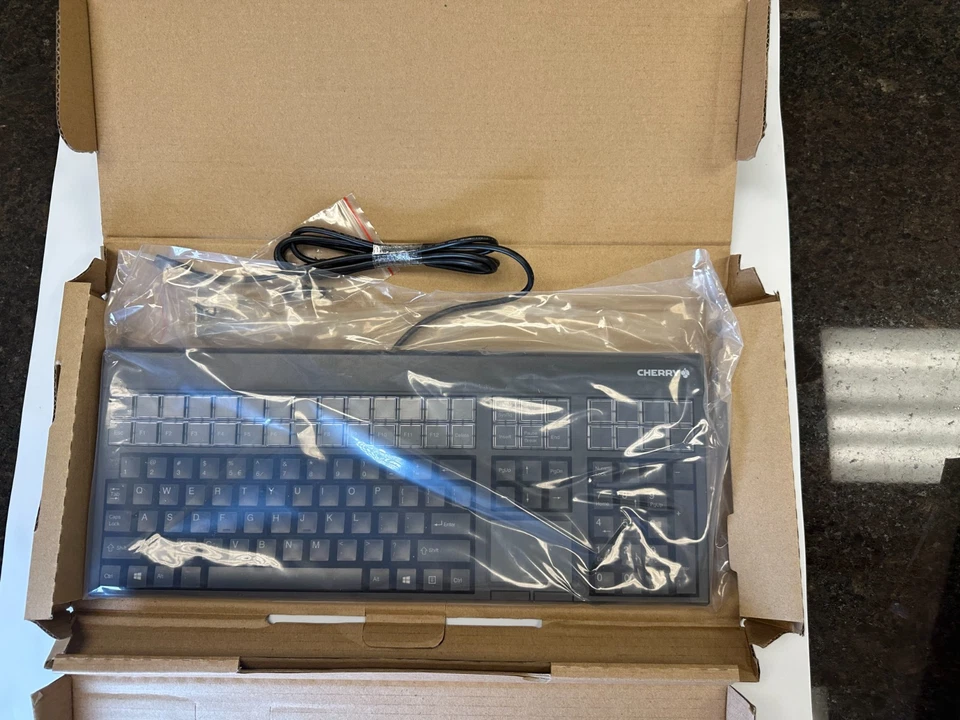 Brand New Cherry G86-71401EUADAA LPOS Wired Programable Keyboard with Touchpad - Image 2 of 4