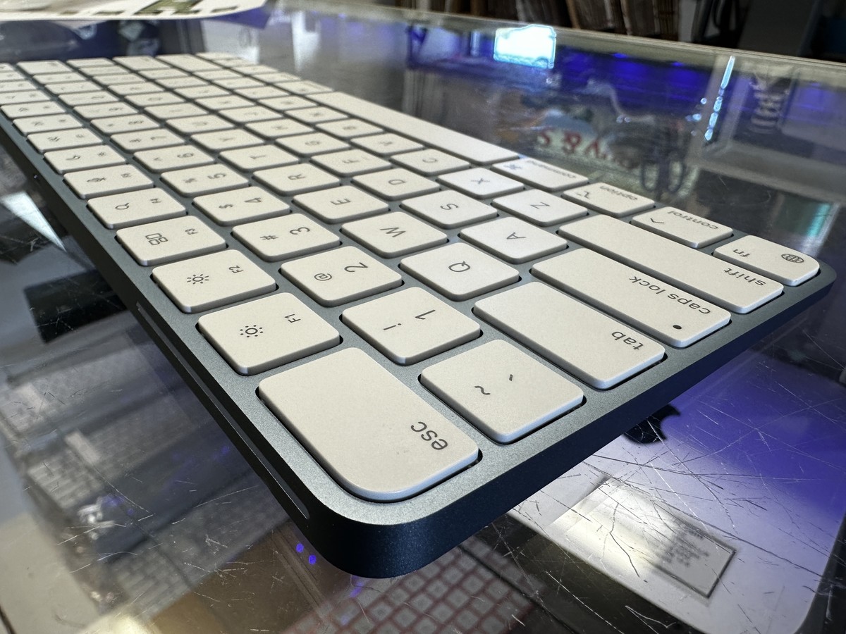 NEW Genuine Apple magic keyboard with Touch ID Blue A2449 w