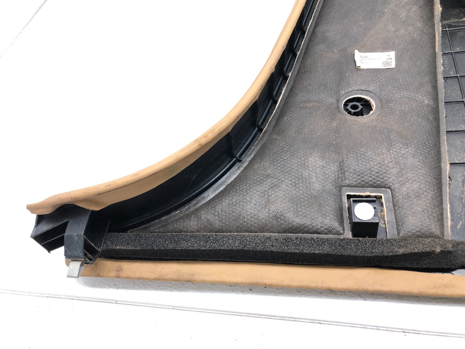 2014-2018 BENTLEY FLYING SPUR LEFT DRIVER SIDE LOWER B PILLAR TRIM COVER #NOTES