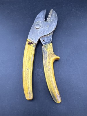 Vintage Wiss T 708 Metal Shears USA Pat D197374 Yellow Handle Tin Snips Tool