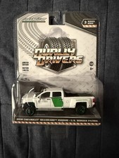 Greenlight Dually Drivers 2018 Silverado 3500HD U.S. Border Patrol Truck Chase