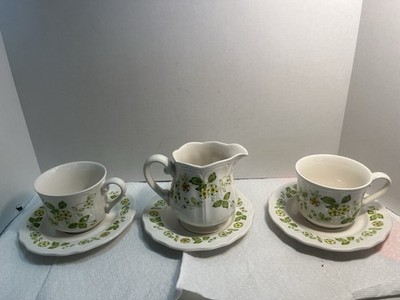 Japan ''PETITE FLORA'' Ironstone 6 Piece Lot See Description 2087