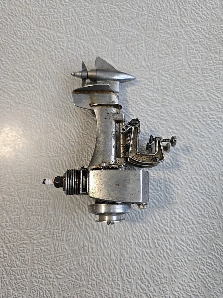 Allen Sea Fury Model Boat Motor NOT TESTED - Image 4 of 4