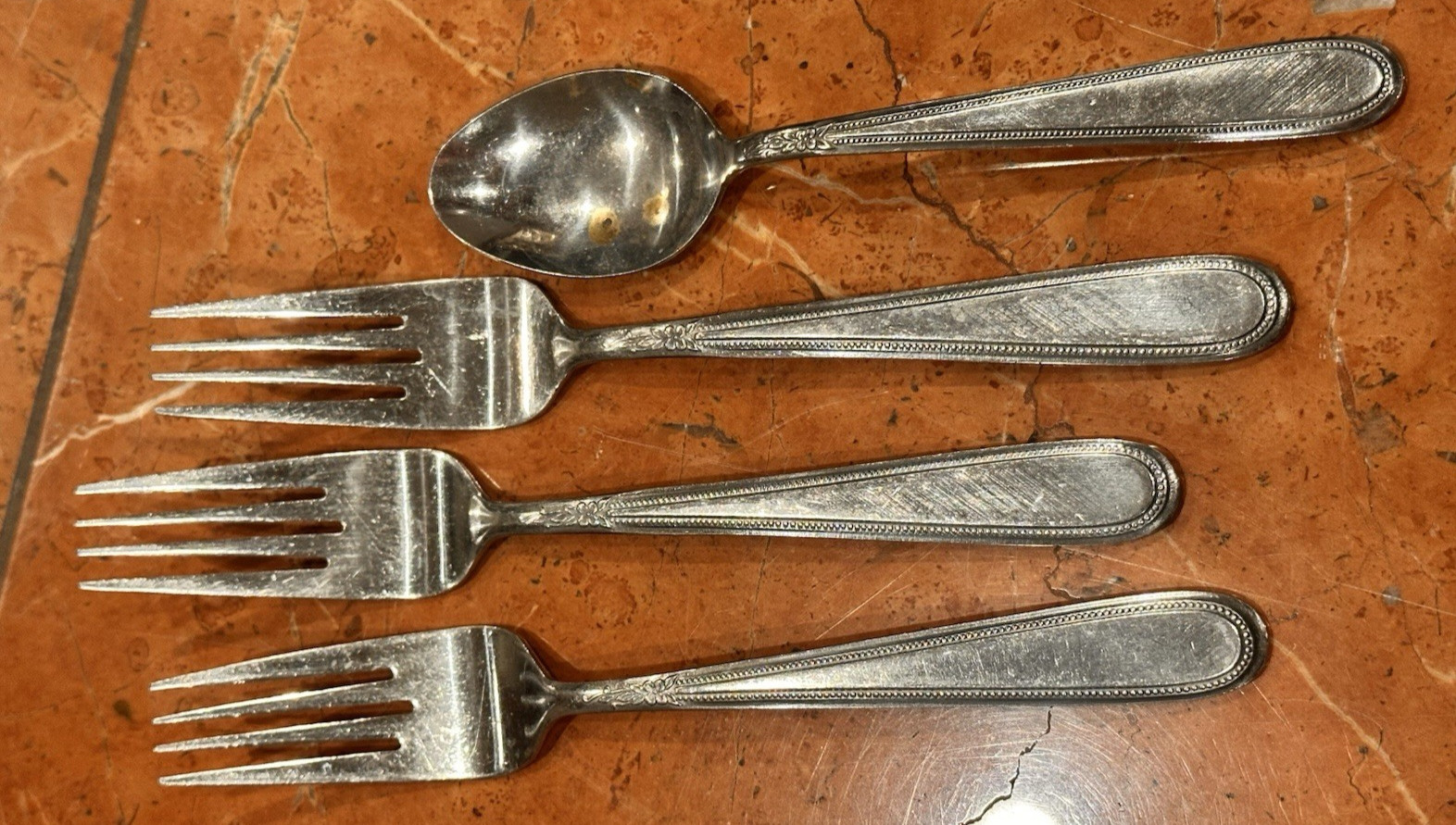 ROGERS STAINLESS BEADED ELEGANCE KOREA SILVERWARE FLATWARE 11 PC SPOON FORKS LOT