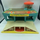 Fisher Price Little People Vintage 1972 #996 Play Family Airport Only