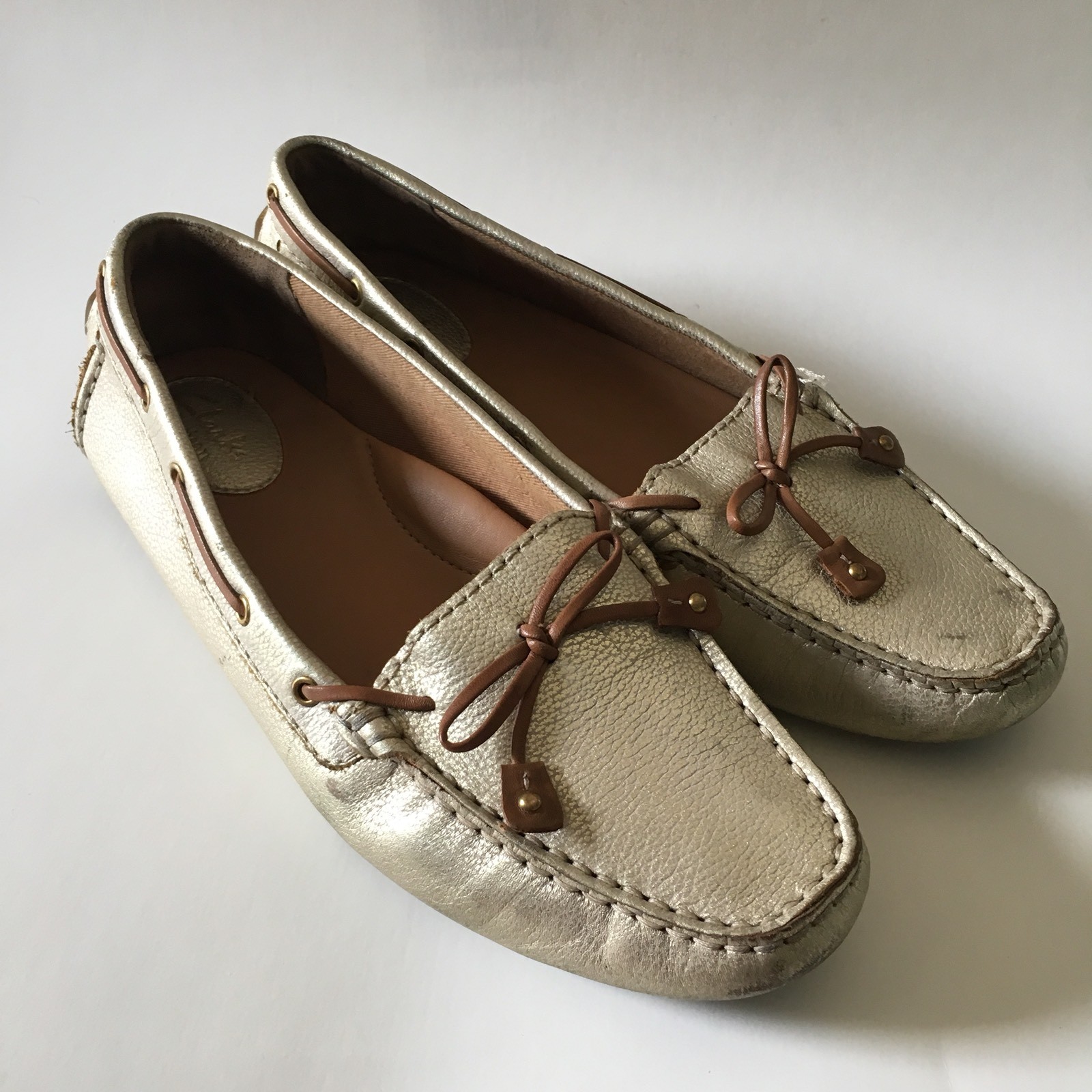 Clarks Artisan Women's Dunbar Gold 