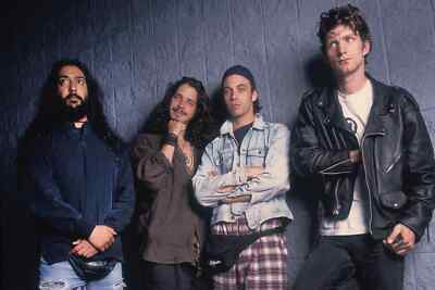 Soundgarden Band Group Photo Poster 11x17 | eBay