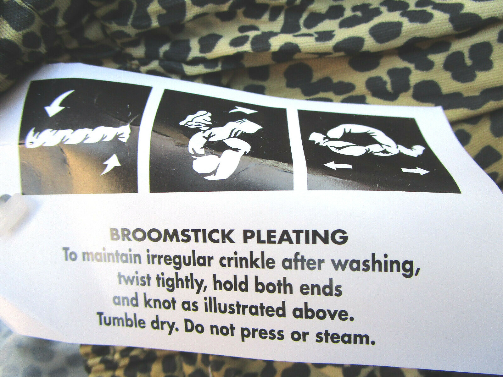 VTG 80'S..LEOPARD..CRINKLE..BROOMSTICK PLEATING..GATHERED..SKIRT..USA