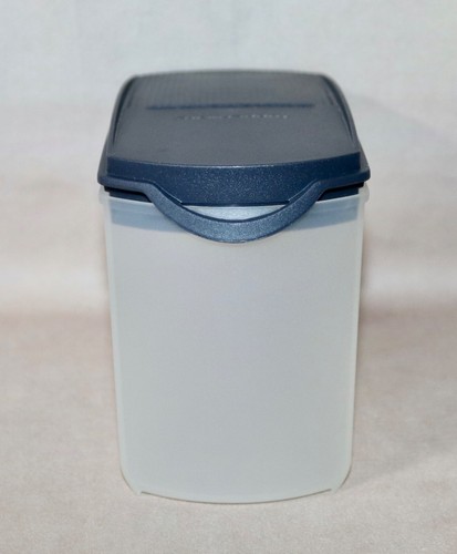 Tupperware 2 Modular Mates Squares Black Flip Seal 1 L & 1.6 L #5236 5389 & 5237 - Picture 9 of 24