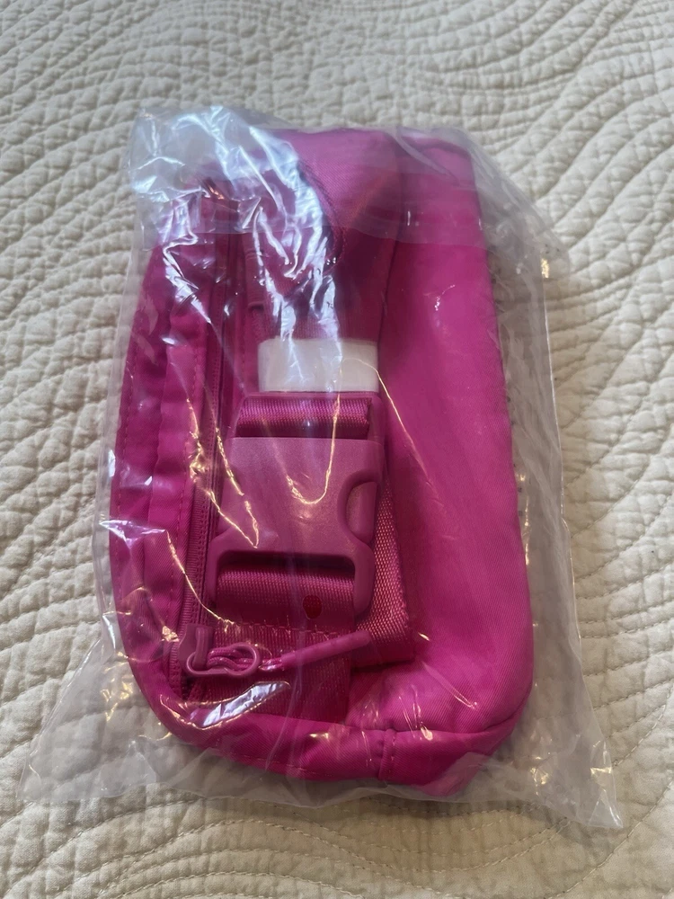 lululemon belt bag Hot Pink 1L New