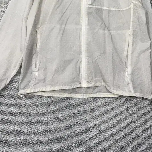 North Face Light Grey Functionality Windbreaker XL - image 6