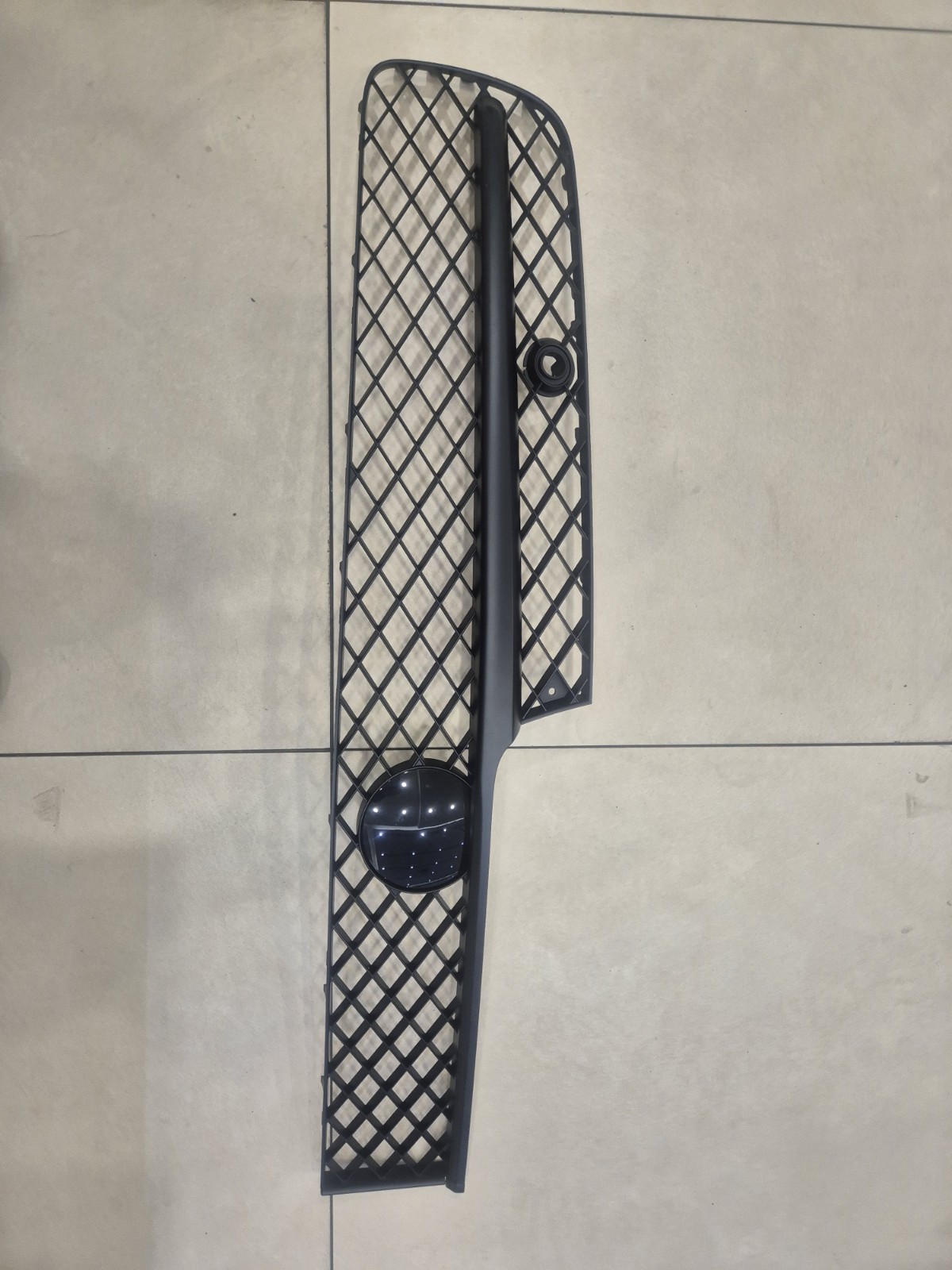 4w0807648p Bentley Flyingspur Grill