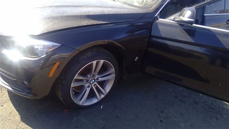 Coolant Reservoir Intercooler Fits 16-18 BMW 330e 1073905 Foto 3 de 4