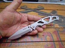 Gerber Paraframe II Knife Frame Lock Combo Edge Blade