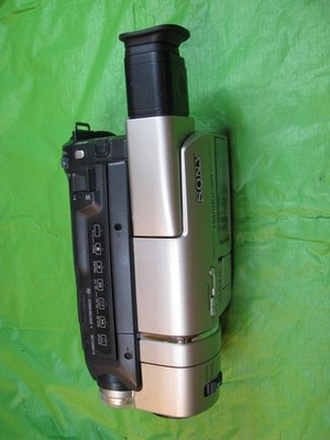 Sony CCD-TRV87 Hi8 Analog Camcorder - Record Transfer Play Video