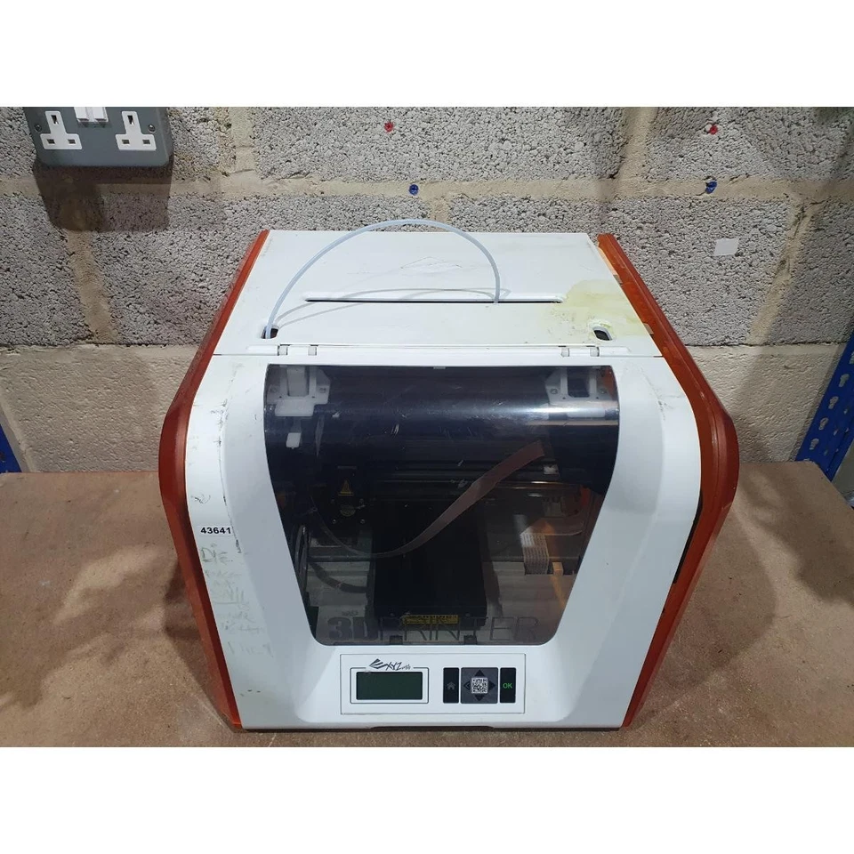 XYZprinting da Vinci Junior 1.0 Wireless 3D Printer 100-400 Microns - For Parts - Image 2 of 4