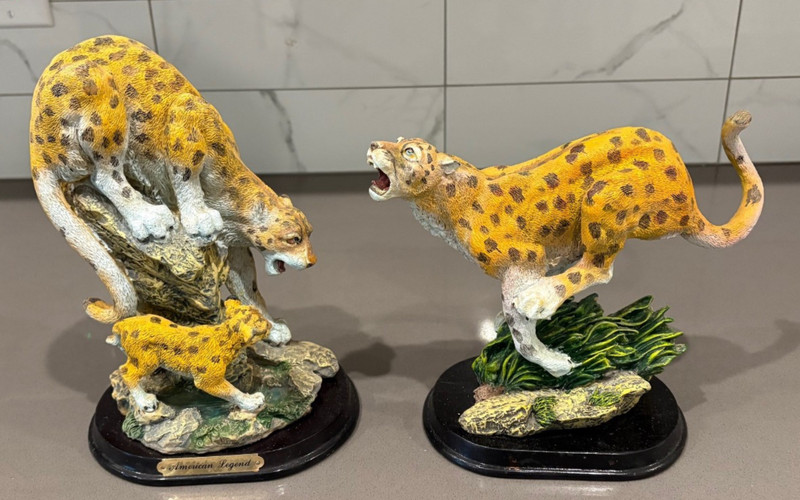 TWO RESIN FELINES American Legend Resin Lion with Cub PLUS Roaring CAT